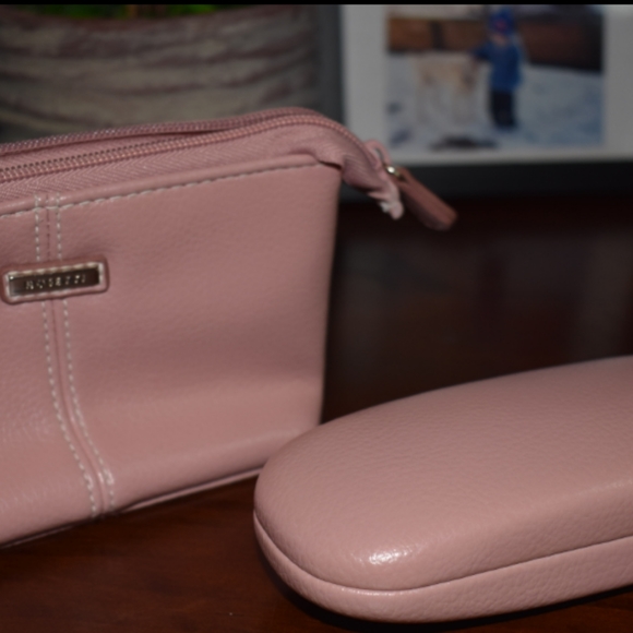 Pink Rosetti purse w/ coin purse and glass case - Picture 2 of 8